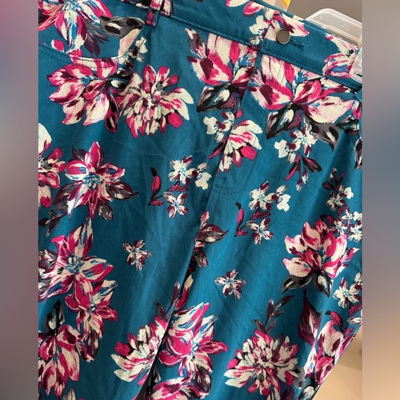 Time and Tru Women's High Rise Jeggings Sz XXL - Picture 6 of 8